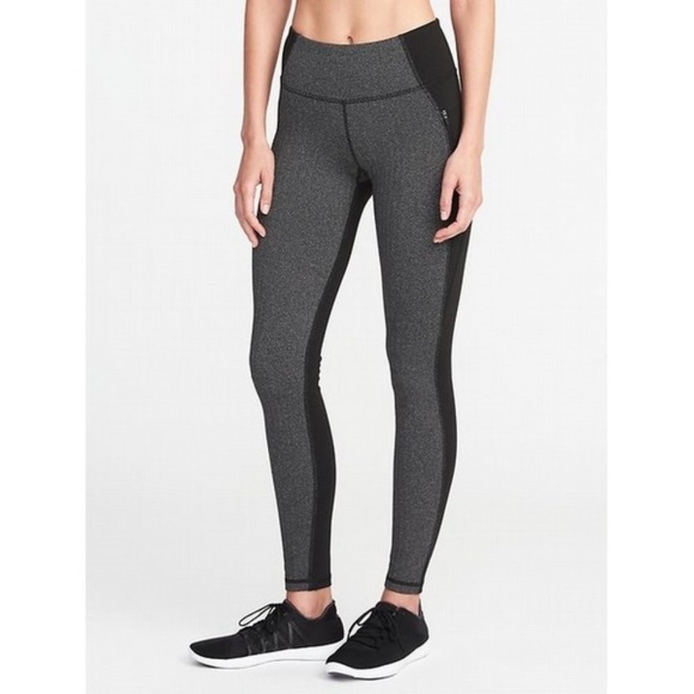 Old Navy Mid Rise Herringbone Zip Pocket Leggings